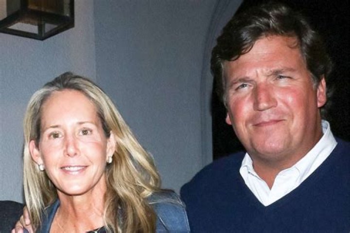 How Old Is Tucker Carlson's Wife
