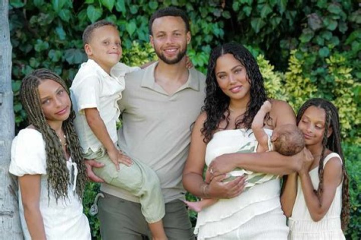 Sonya Curry Age 52 Bio: From Height, Ethnicity To Parents & Amazing Family